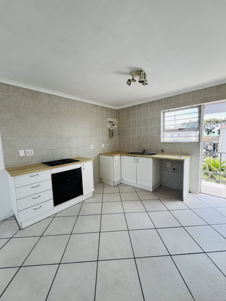 To Let 1 Bedroom Property for Rent in Guldenland Western Cape